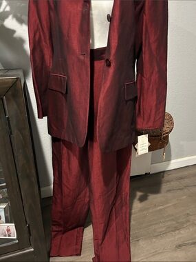 Jones New York Burgundy Two-Button Women's Blazer. Vintage 1991 with tags.